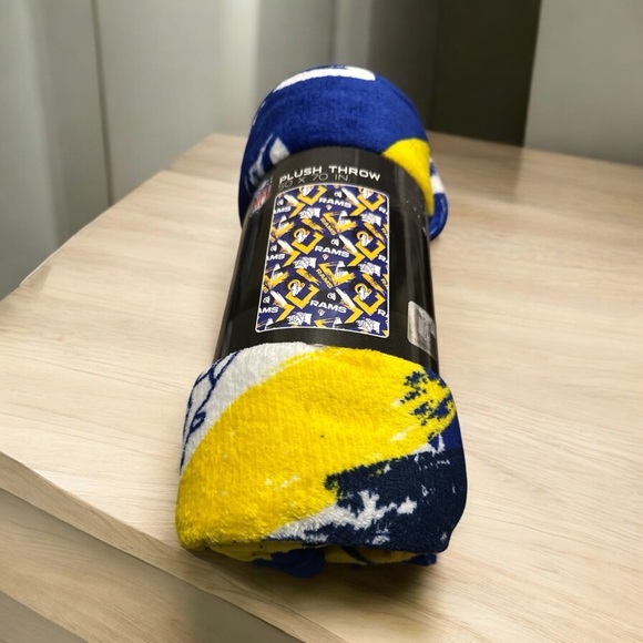 NFL Los Angeles Rams Plush Throw Blanket – 50x70 - Picture 3 of 7